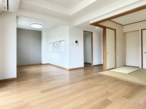 ウッドパークちはら台駅前B棟 リビングダイニング（約13.0帖）
