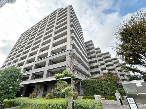 エスタガーデン 建物外観