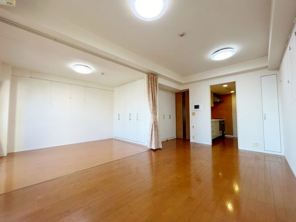 パークタワー東京クラルテ ステーションフロント リビングダイニング※家具・調度品は含まれません。