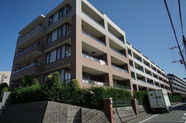 パークフォリア青葉台 建物外観