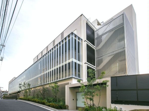 プラウド美しが丘 建物外観