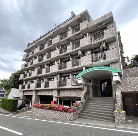 パークノヴァ鷺沼 建物外観