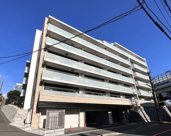 ドレッセ青葉荏田北フロント 建物外観