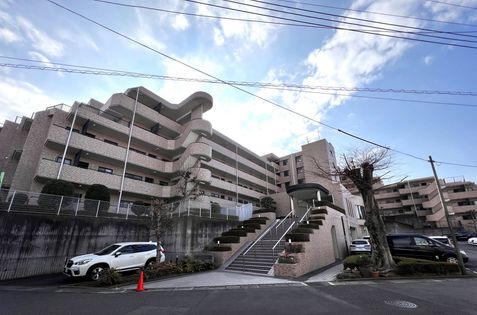 溝の口北パーク・ホームズ 建物外観