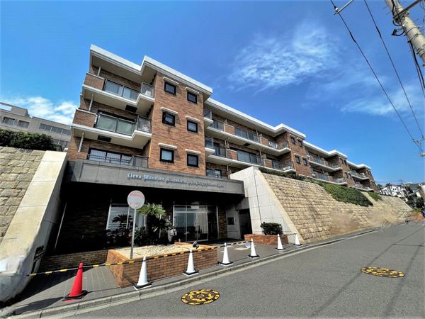 ライオンズマンション鎌倉七里ガ浜海岸 外観