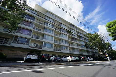 白金マンション 建物外観