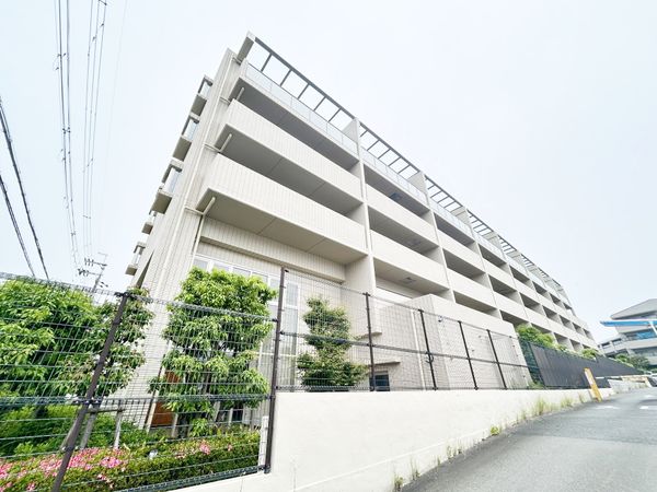 パークホームズ千里藤白台 外観