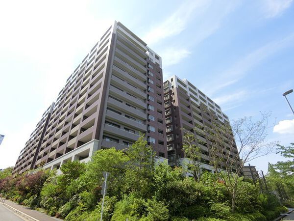 ガーデンヒルズ千里中央南棟 外観