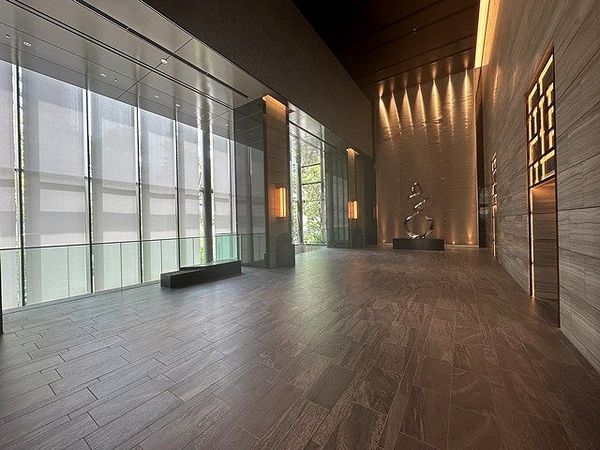 ブランズタワー梅田North ロビー