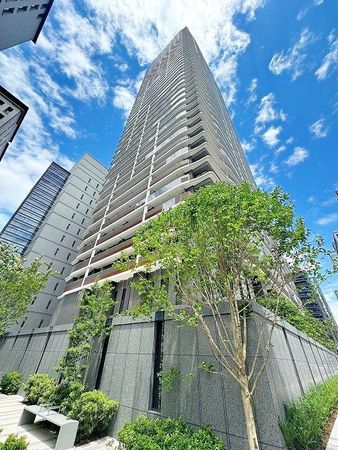 ローレルタワー堺筋本町 外観