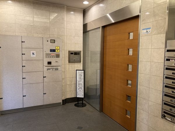 キャニオングランデ代々木公園 エントランス