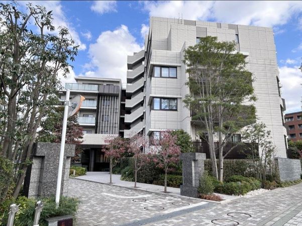 プラウド弦巻 建物外観