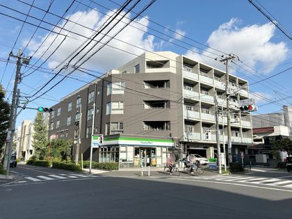 ガーデンパーク下馬 外観