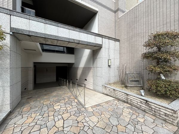 パルシオ本山鹿子町 エントランス