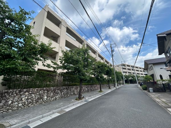 ローレルスクエア八事 外観