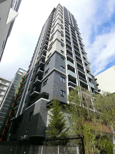 プラウドタワー栄 建物外観