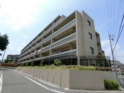 ザ・パークハウス上社 建物外観