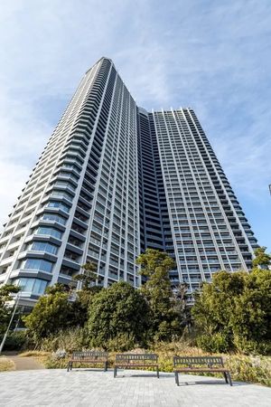 スカイズ タワー&ガーデン 外観