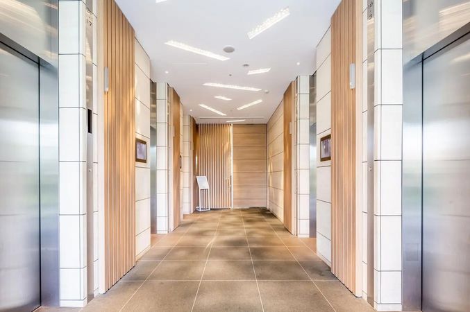 ベイズ タワー&ガーデン エレベーターホール