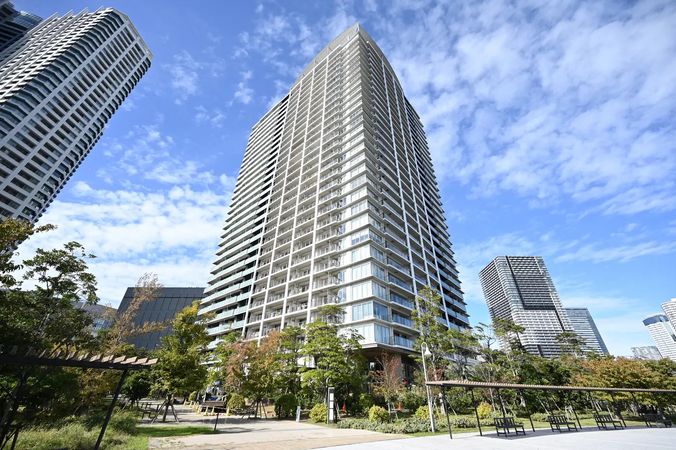 ベイズ タワー&ガーデン 外観