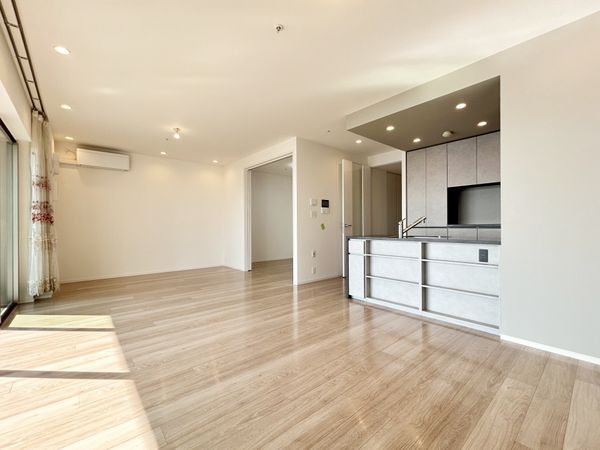 HARUMI FLAG PARK VILLAGE F棟 リビング/居室