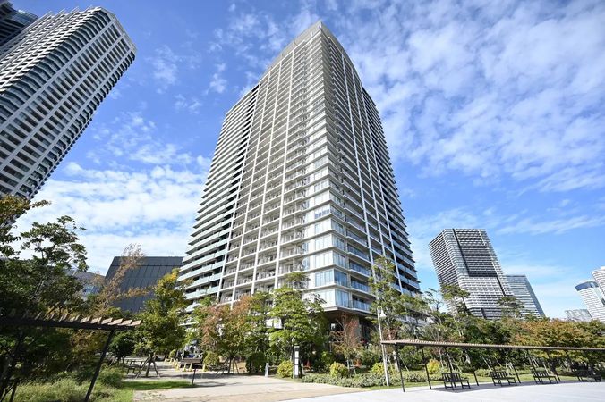 ベイズ タワー&ガーデン 外観