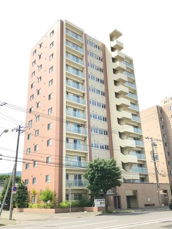 グラティア平岸 外観