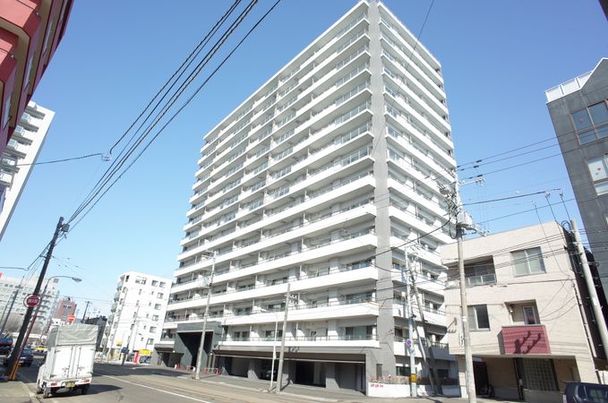 クリーンリバーフィネス札幌医大前 外観