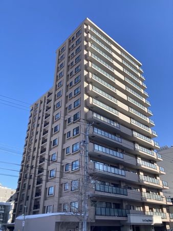 ル・サンク大通 外観