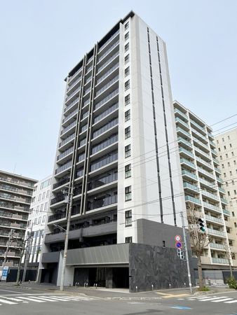 ネベル札幌 legend core 外観