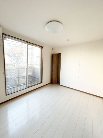 Azul黒松 洋室（バルコニー付き）