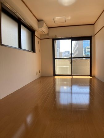 ユナイト上杉ビル 洋室