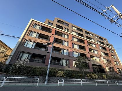 ヴィークコート市谷加賀町 建物外観