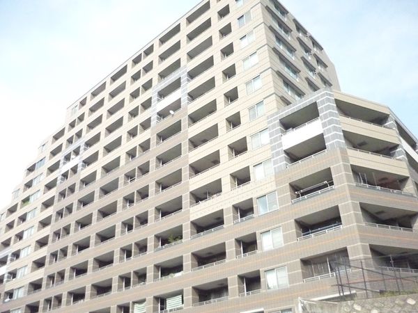 コアマンションマリナガーデン 外観