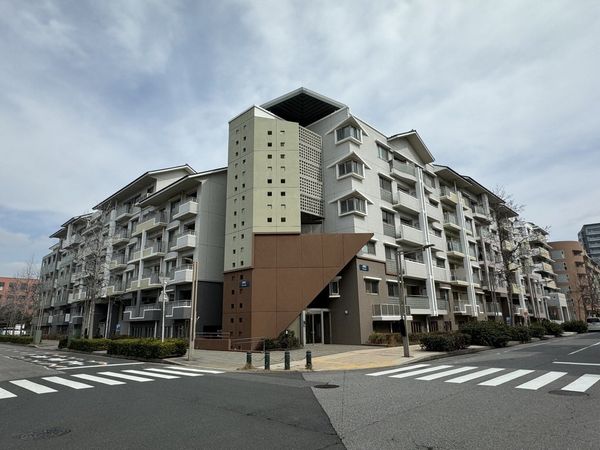 パティオス13番街 外観