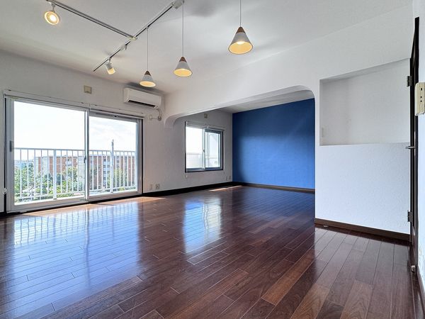 第二検見川ハウス1号棟 リビングダイニング