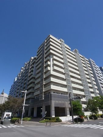 グランパティオス公園西の街3番館 建物外観
