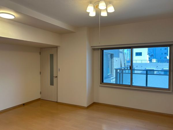 パーク・ノヴァ市川 リビングダイニング（約10.8帖）