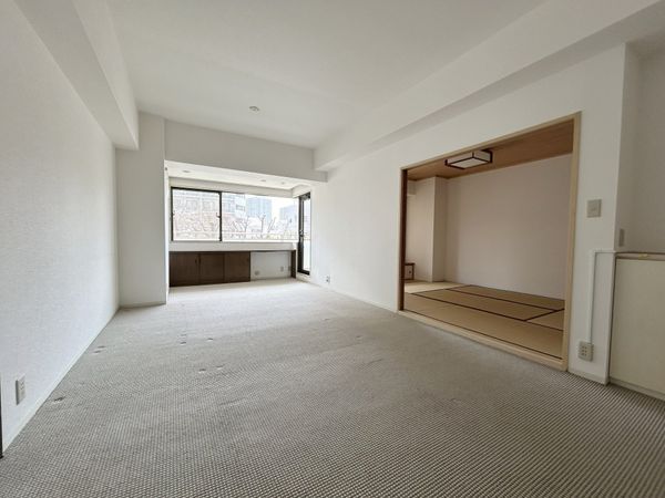 アーバンハイツ丘の街6号棟 リビングダイニング約１４．１帖
