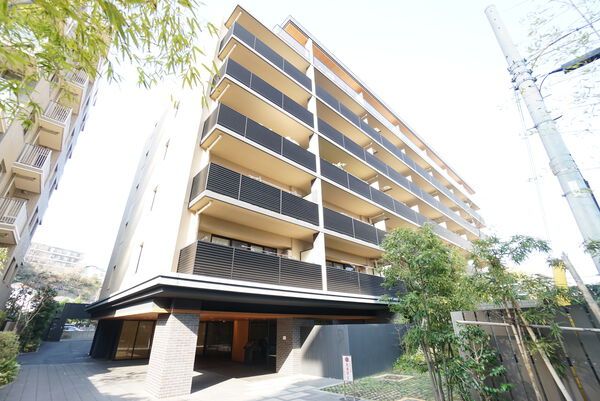 プラウド鎌倉岩瀬 建物外観