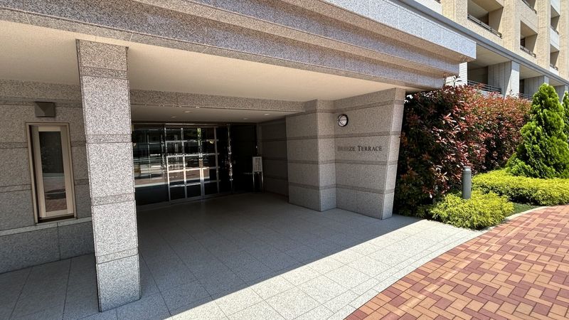 パークスクエア三ツ沢公園ブリーズテラス エントランス