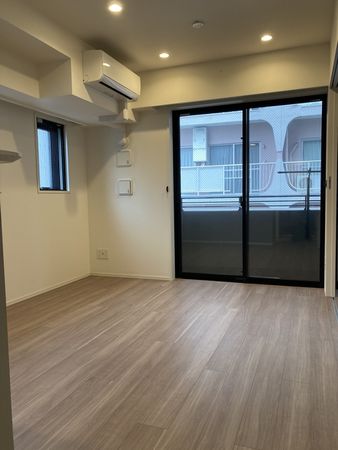 イニシア横浜桜木町 リビングダイニング