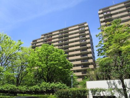 サンステージ緑園都市西の街4番館 建物外観