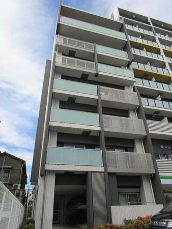 セードル横濱プルミエ 建物外観