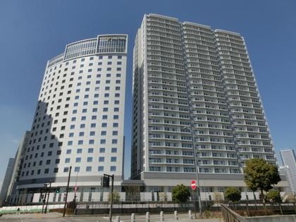 BLUE HARBOR TOWERみなとみらい 建物外観