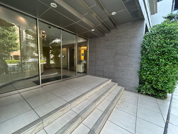 パークホームズ西荻窪グランビュー エントランスアプローチ