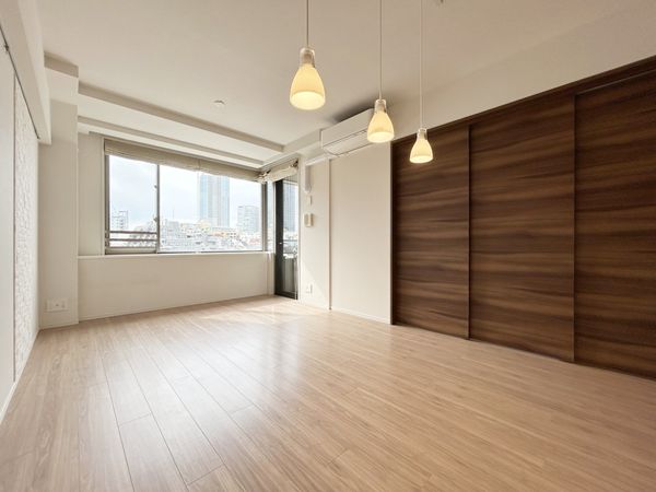 レジデンシャル中野坂上 LD（約11.9帖）