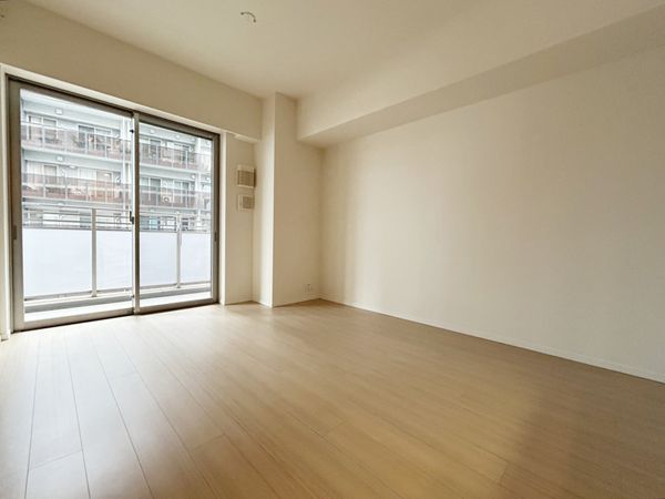 パークタワー西新宿エムズポート LD（約9.1帖）