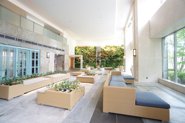 富久クロス コンフォートタワー エントランスロビー