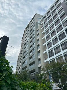 ヒルズ新宿御苑 外観